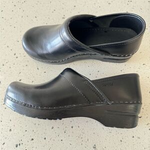 Sanita The Original Danish Professional Clog Black Leather Comfort Shoes Size 39